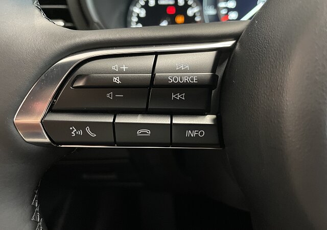 Mazda 3 - Kolor Ceramic Metalic, zdjęcie 7