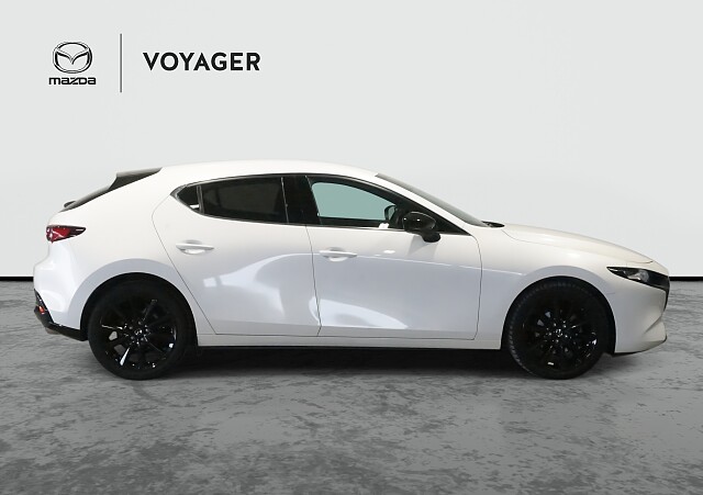 Mazda 3 - Kolor Snowflake White Pearl, zdjęcie 6