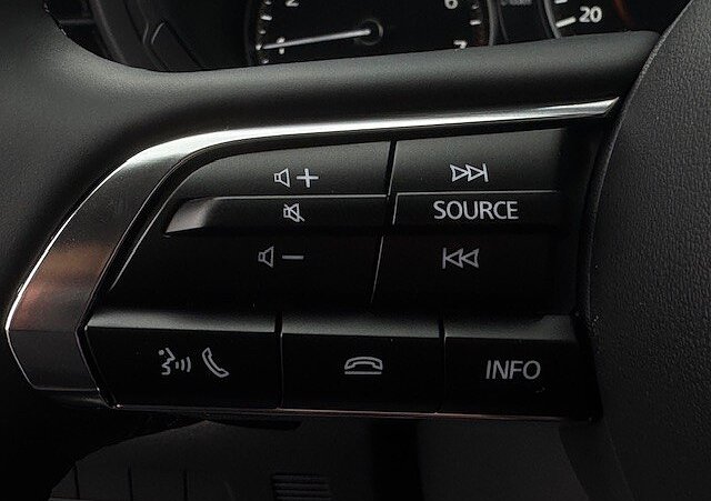 Mazda CX-30 - Kolor Snowflake White Pearl, zdjęcie 15