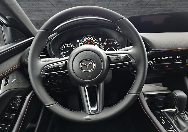 Mazda 3 - Kolor Zircon Sand Metalic, zdjęcie 9