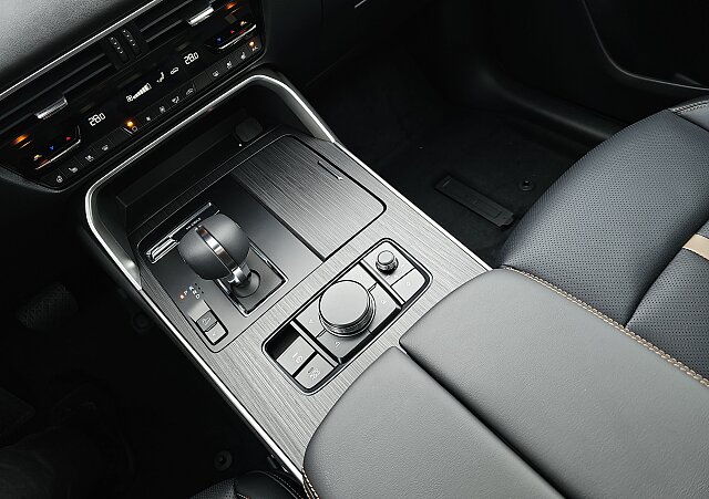 Mazda CX-60 - Kolor Machine Gray, zdjęcie 17