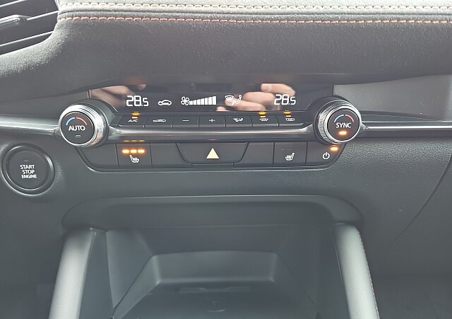 Mazda 3 - Kolor Zircon Sand Metalic, zdjęcie 14