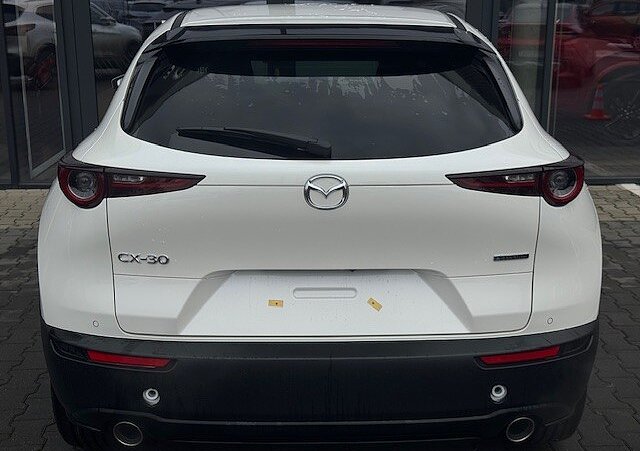 Mazda CX-30 - Kolor Snowflake White Pearl, zdjęcie 5