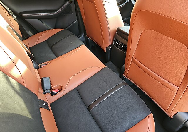 Mazda CX-30 - Kolor Soul Red Crystal, zdjęcie 18