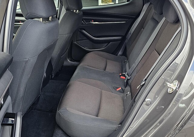 Mazda 3 - Kolor Machine Gray, zdjęcie 17