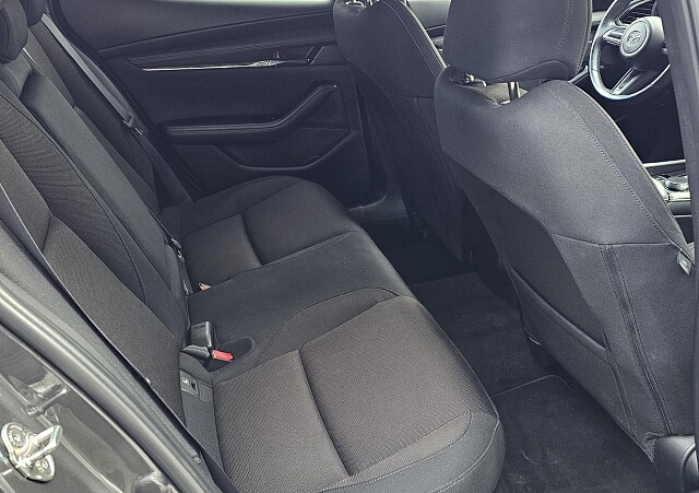 Mazda 3 - Kolor Machine Gray, zdjęcie 14