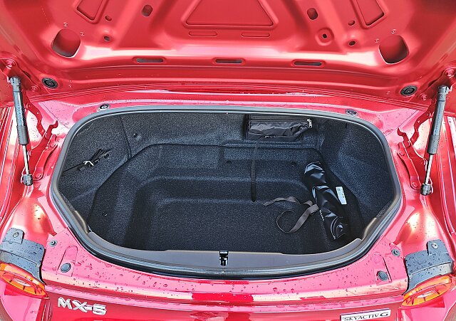 Mazda MX-5 - Kolor Soul Red Crystal, zdjęcie 21