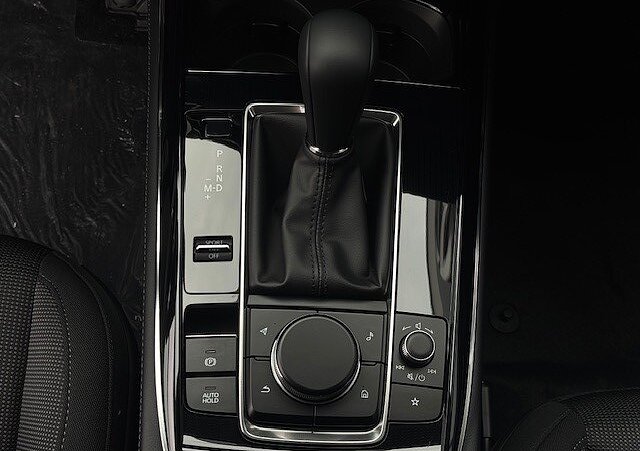 Mazda CX-30 - Kolor Snowflake White Pearl, zdjęcie 13