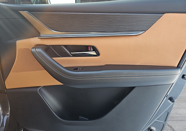 Mazda CX-60 - Kolor Machine Gray, zdjęcie 17