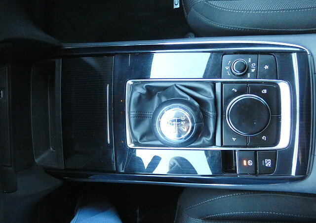 Mazda CX-30 - Kolor Jet Black, zdjęcie 10