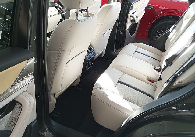 Mazda CX-60 - Kolor Machine Gray, zdjęcie 7