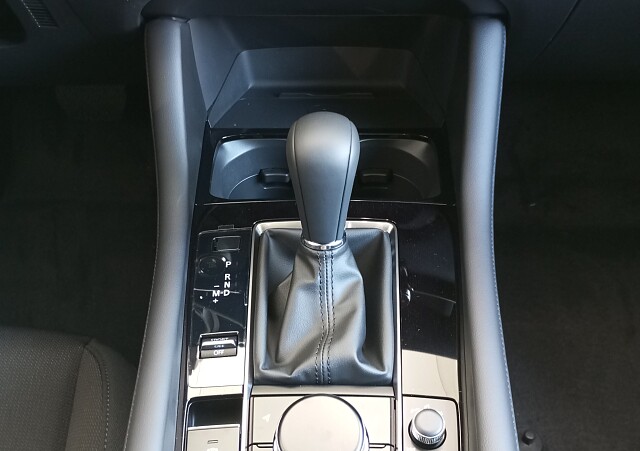 Mazda 3 - Kolor Platinum Quartz, zdjęcie 11