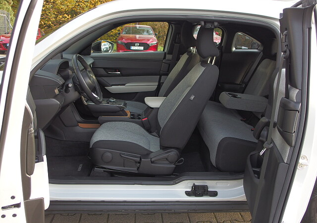 Mazda MX-30 - Kolor Ceramic Metalic, zdjęcie 9