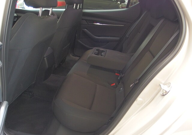 Mazda 3 - Kolor Platinum Quartz, zdjęcie 11