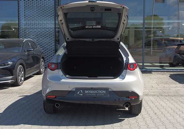 Mazda 3 - Kolor Platinum Quartz, zdjęcie 14