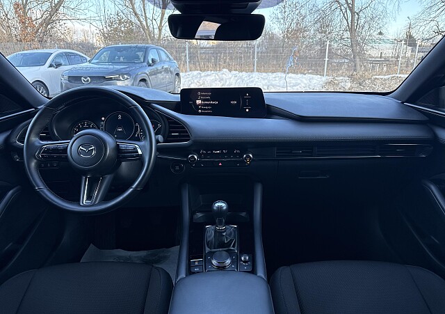 Mazda 3 - Kolor Jet Black, zdjęcie 8