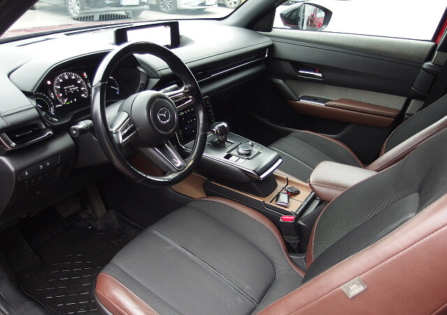 Mazda MX-30 - Kolor Soul Red Crystal, zdjęcie 10