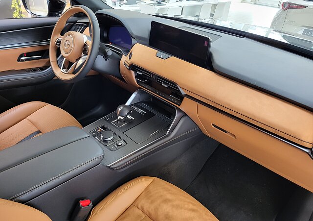 Mazda CX-60 - Kolor Machine Gray, zdjęcie 13