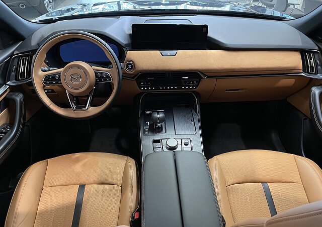Mazda CX-60 - Kolor Deep Crystal Blue, zdjęcie 9