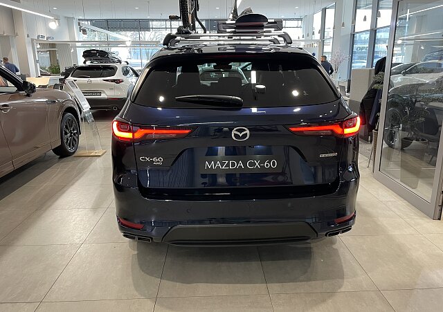 Mazda CX-60 - Kolor Deep Crystal Blue, zdjęcie 4