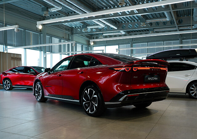 Mazda 6e - Kolor Soul Red Crystal, zdjęcie 5