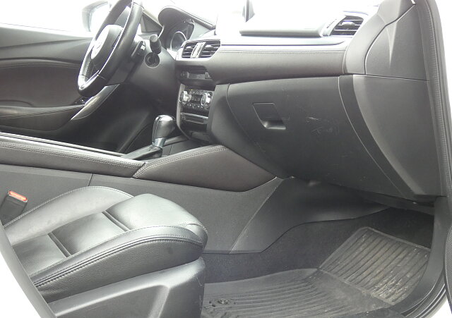 Mazda 6 - Kolor Snowflake White Pearl, zdjęcie 14