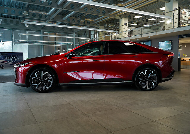 Mazda 6e - Kolor Soul Red Crystal, zdjęcie 4