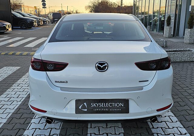 Mazda 3 - Kolor Snowflake White Pearl, zdjęcie 7