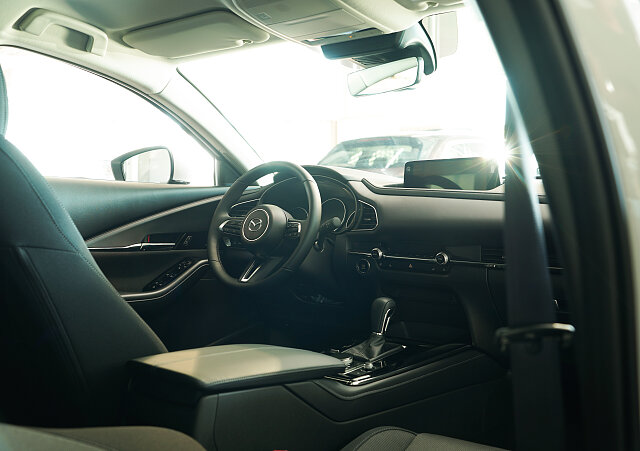 Mazda CX-30 - Kolor Ceramic Metalic, zdjęcie 5