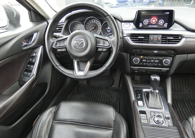 Mazda 6 - Kolor Snowflake White Pearl, zdjęcie 16