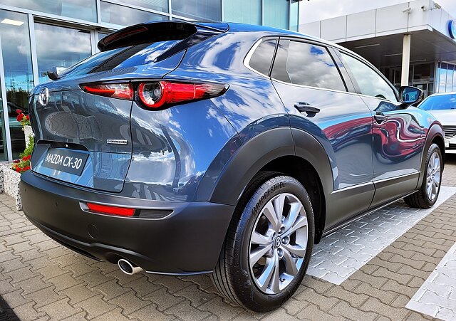 Mazda CX-30 - Kolor Polymetal Gray, zdjęcie 3