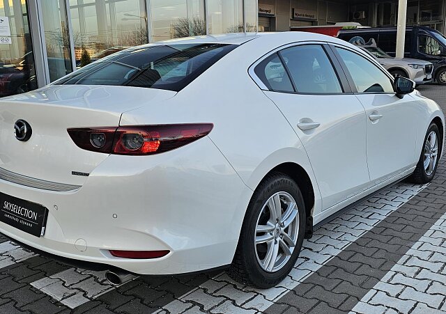Mazda 3 - Kolor Snowflake White Pearl, zdjęcie 8