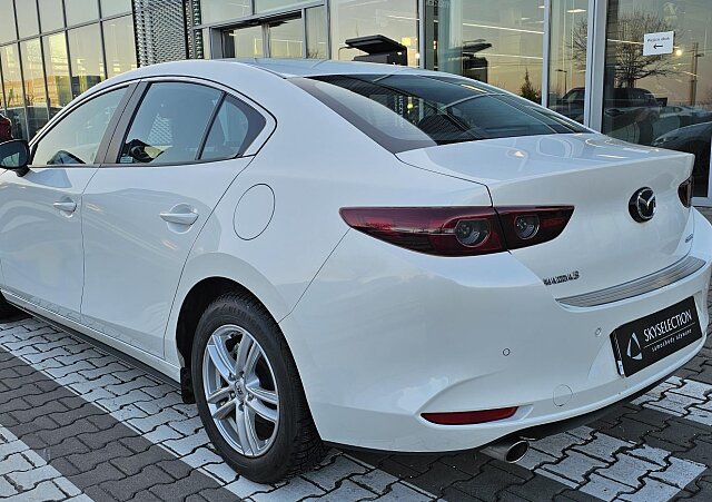 Mazda 3 - Kolor Snowflake White Pearl, zdjęcie 6