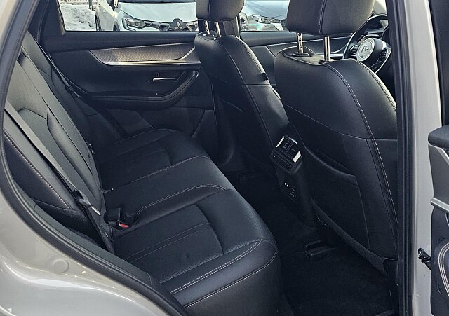 Mazda CX-60 - Kolor Platinum Quartz, zdjęcie 17