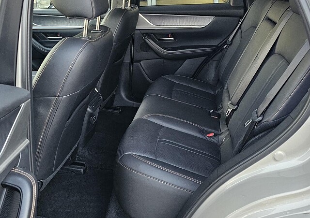 Mazda CX-60 - Kolor Platinum Quartz, zdjęcie 14