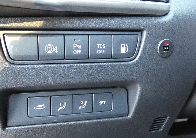 Mazda CX-80 - Kolor Polymetal Gray, zdjęcie 16