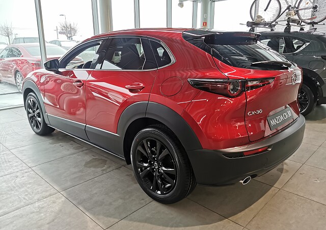 Mazda CX-30 - Kolor Soul Red Crystal, zdjęcie 4