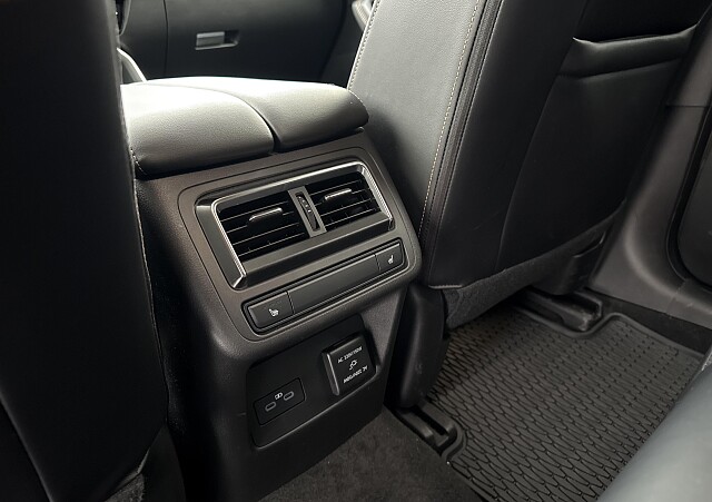 Mazda CX-60 - Kolor Zircon Sand Metalic, zdjęcie 17