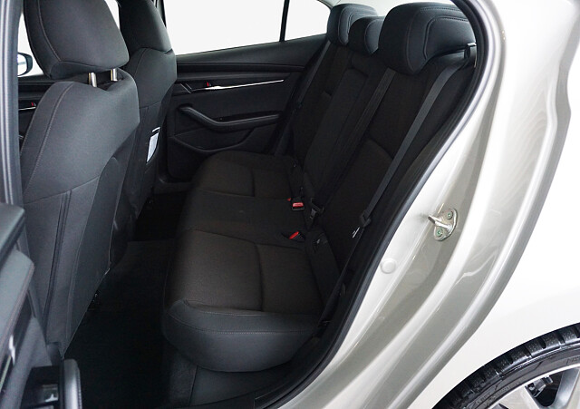 Mazda 3 - Kolor Platinum Quartz, zdjęcie 8