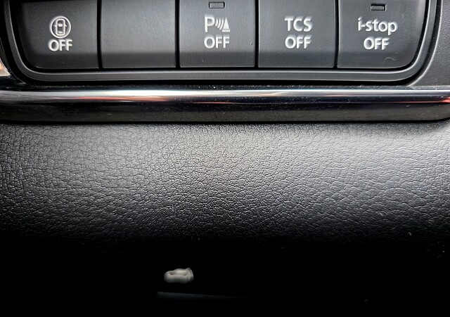 Mazda CX-30 - Kolor Machine Gray, zdjęcie 11