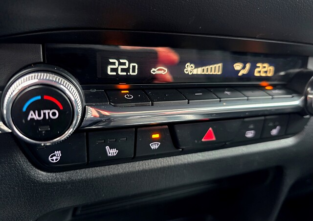 Mazda CX-30 - Kolor Machine Gray, zdjęcie 10