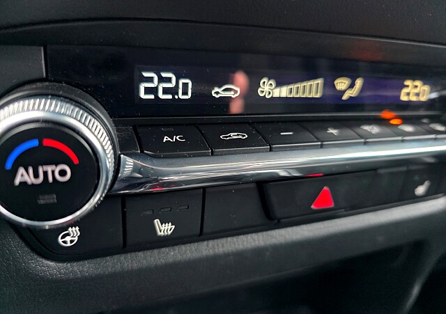 Mazda CX-30 - Kolor Soul Red Crystal, zdjęcie 10