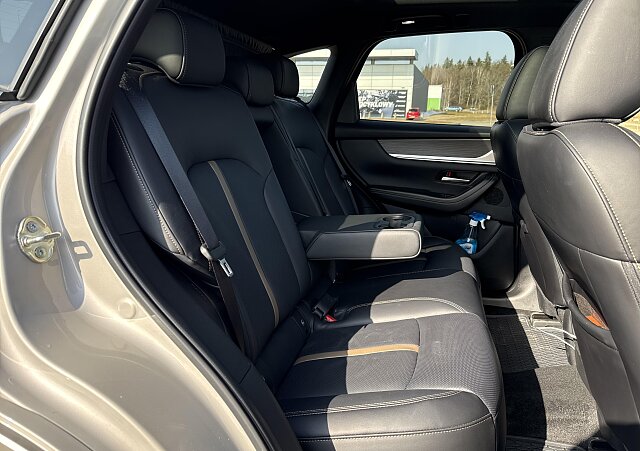 Mazda CX-60 - Kolor Platinum Quartz, zdjęcie 22