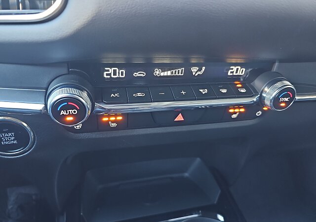 Mazda CX-30 - Kolor Soul Red Crystal, zdjęcie 10