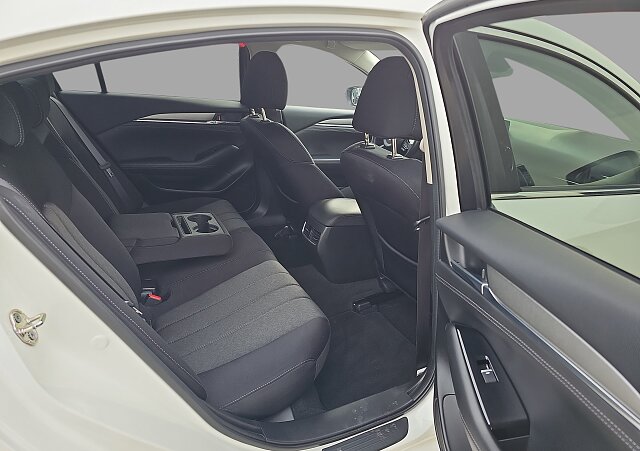 Mazda 6 - Kolor Snowflake White Pearl, zdjęcie 9