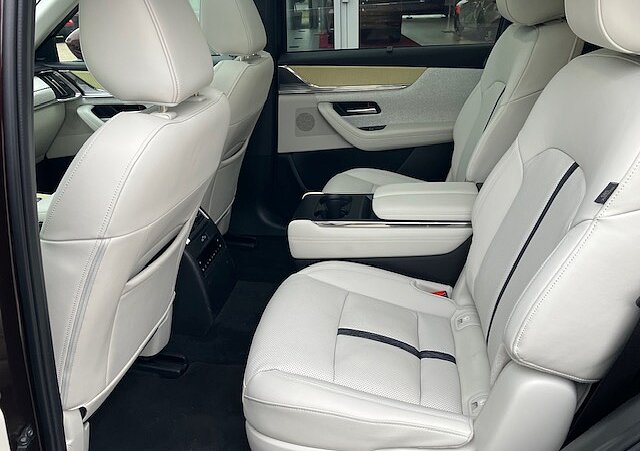 Mazda CX-80 - Kolor Artisan Red, zdjęcie 9