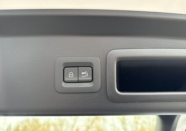 Mazda CX-30 - Kolor Snowflake White Pearl, zdjęcie 23