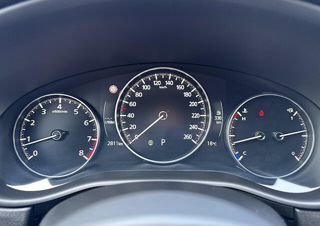 Mazda CX-30 - Kolor Snowflake White Pearl, zdjęcie 9