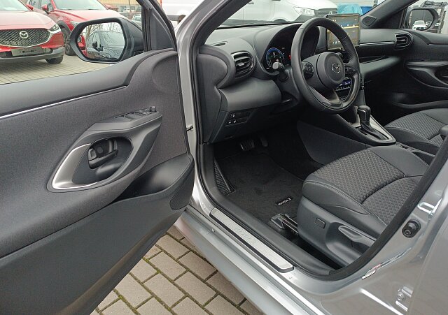 Mazda 2 - Kolor Stormy Silver, zdjęcie 5