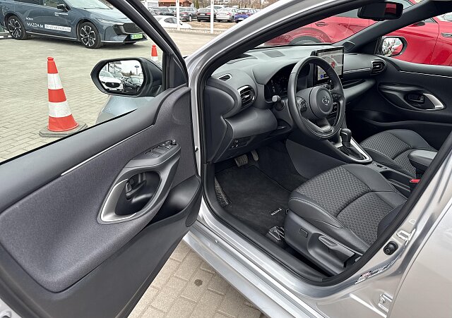 Mazda 2 - Kolor Stormy Silver, zdjęcie 5